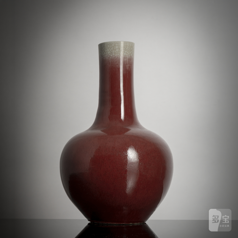 A copper-red glazed porcelain bottle vase 'tianqiuping'